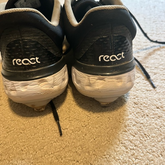 Men’s Nike react baseball cleats size 10 - Picture 2 of 4